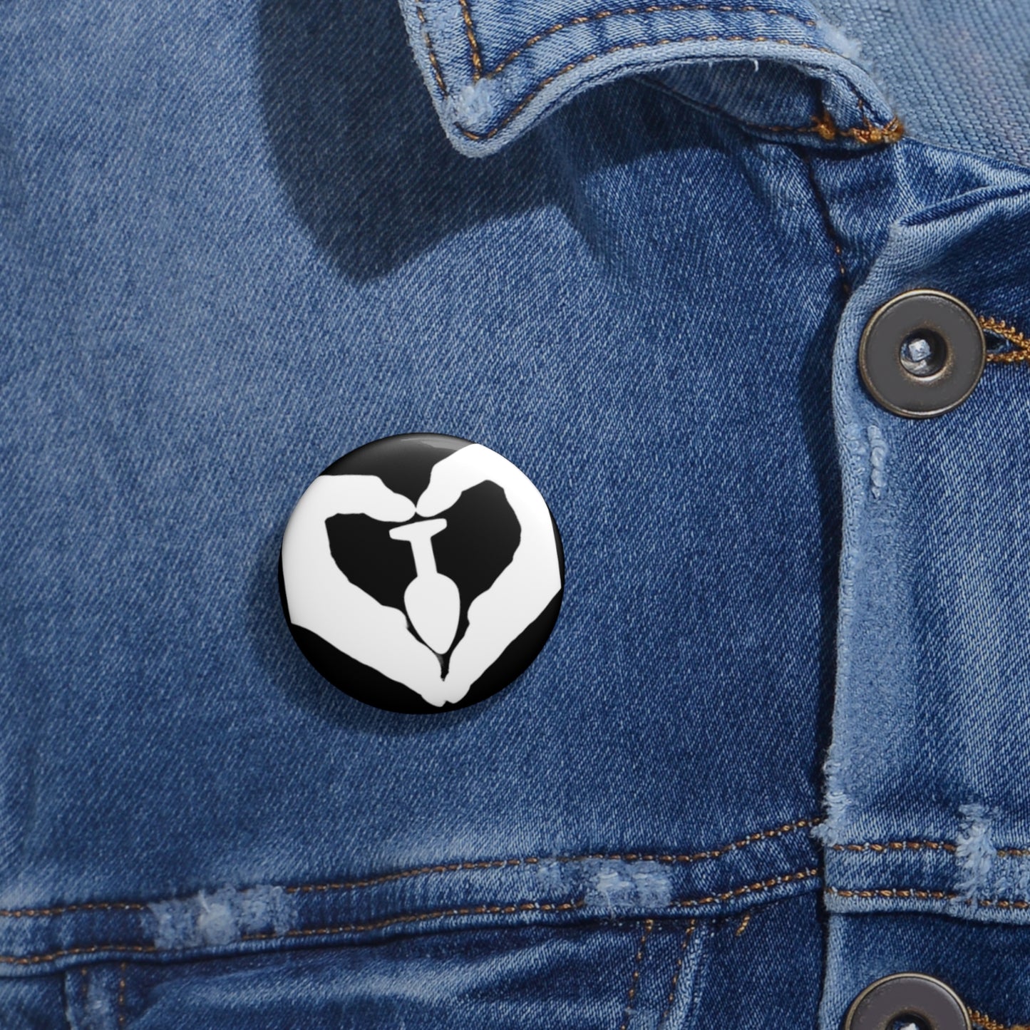 Pin (2 Sizes) | Villagers of Mainstrasse Plugs of the Village