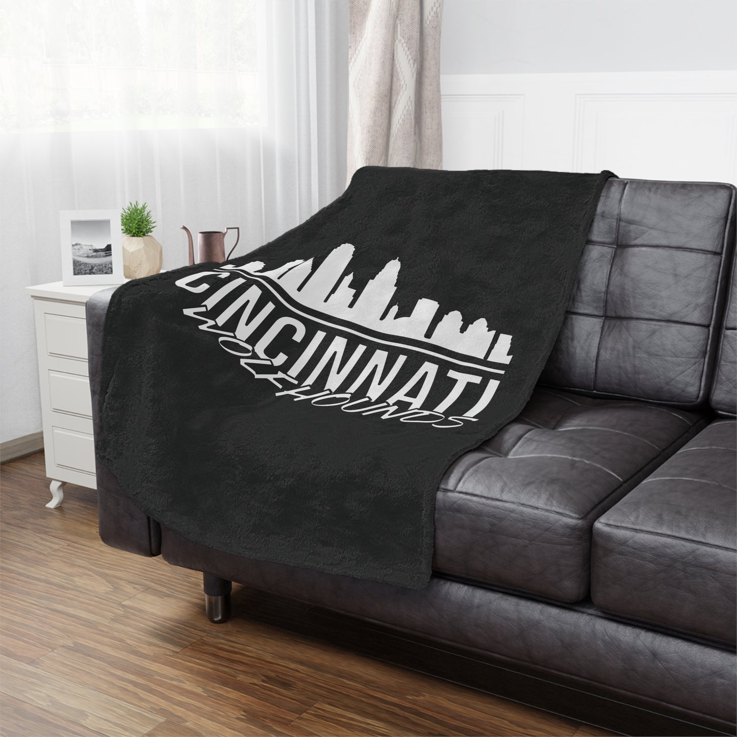 Minky Blanket Black | CRFC Wolfhounds Cityscape White
